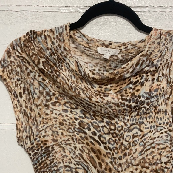 Grade and gather tshirt - Picture 2 of 5